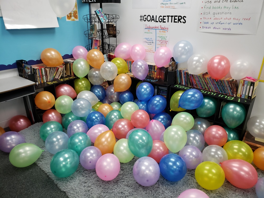 100 balloons