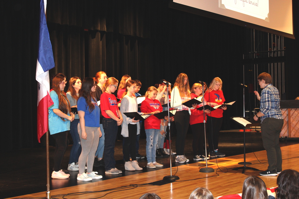 7-12 choir performing at the Veterans day Program